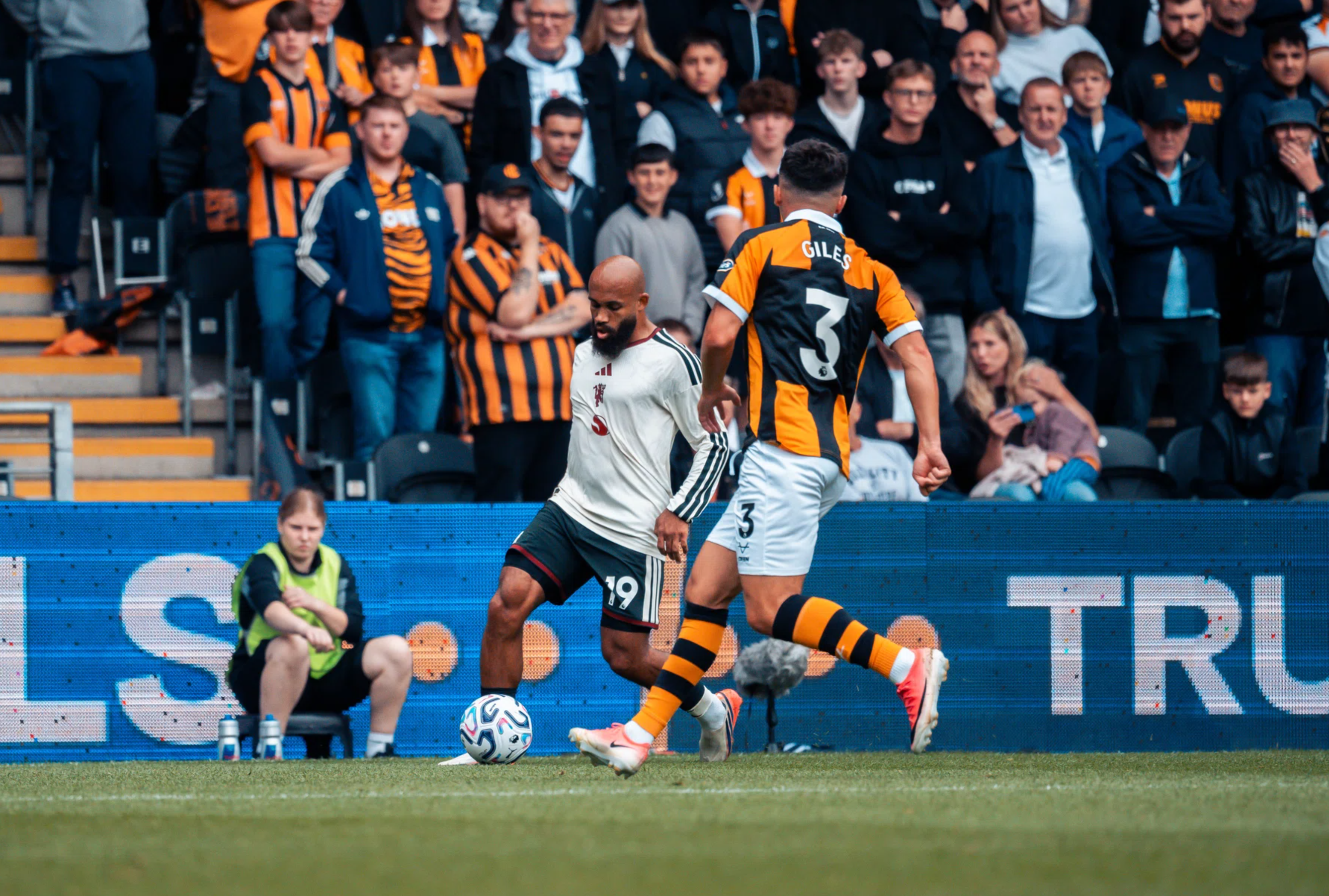 Hull City vs Manchester United (18:30 – 22/08) | Xem lại trận đấu